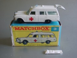 min3england-MercedesBenzBinzAmbulance-20260401 (1)
